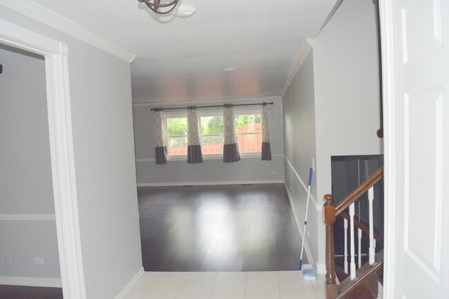 Foto del edificio - 1 N Braintree Dr