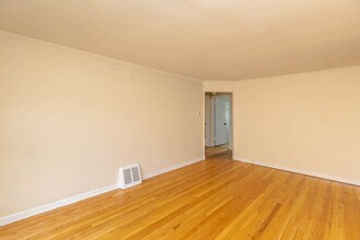 Building Photo - 4231 W Nelson St