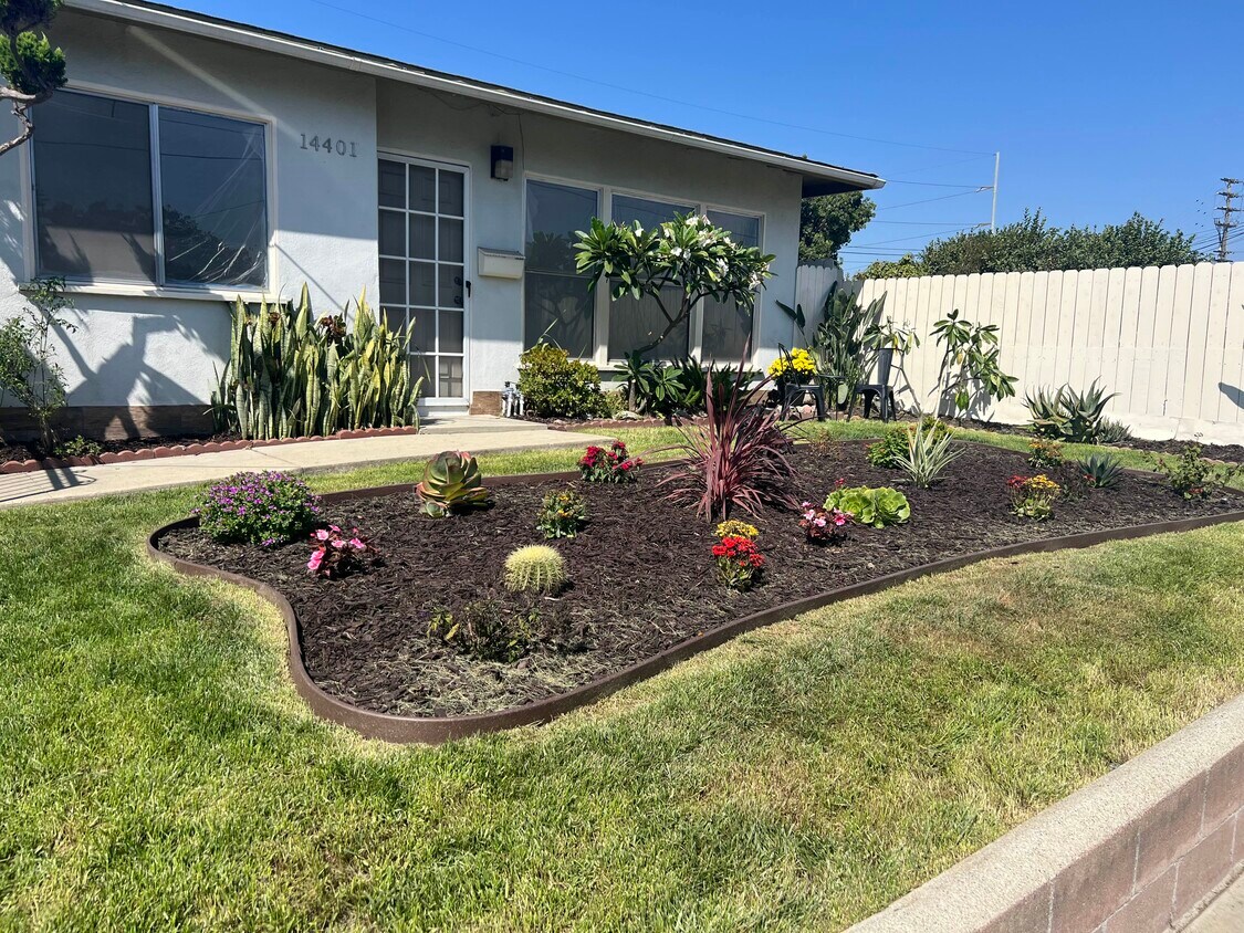 Foto principal - 14401 Kingsdale Ave