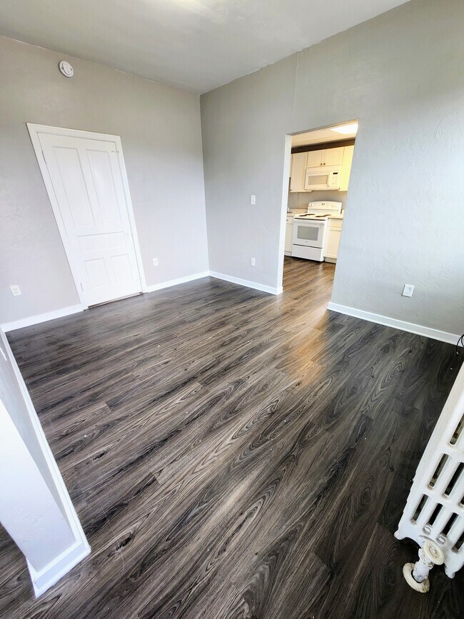 Foto del edificio - 1508 Maple Ave