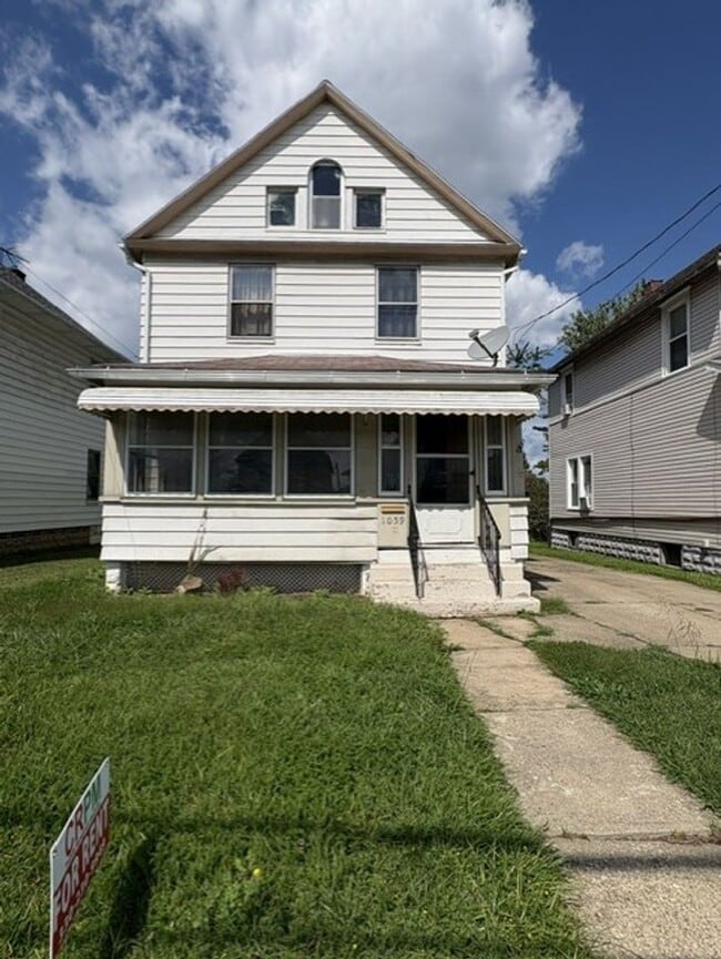 Building Photo - 1059 Wooster Rd W