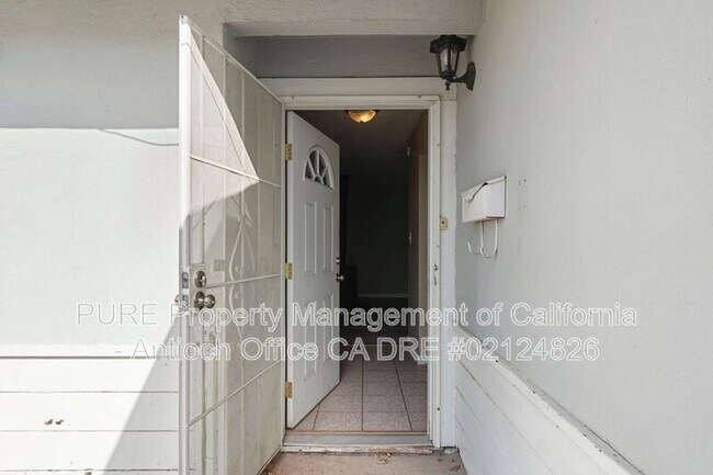 Foto del edificio - 1221 Miller St