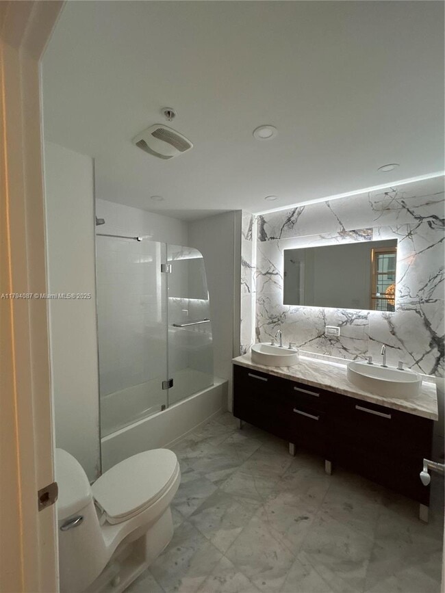 Building Photo - 244 Biscayne Blvd