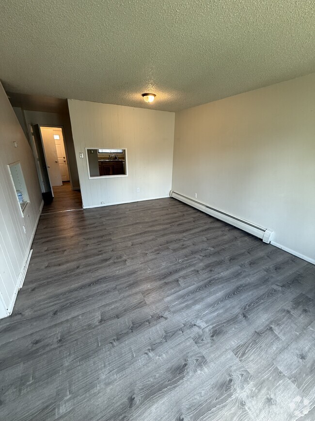 Building Photo - 4104 San Roberto Ave