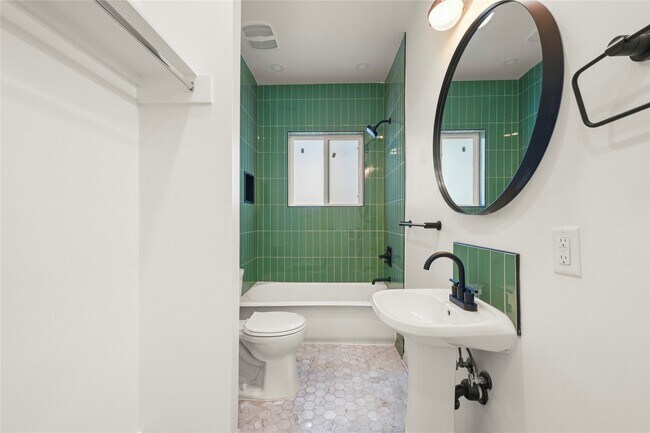 Foto del edificio - 808 Sul Ross St