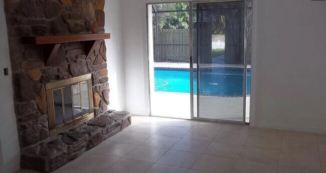 Foto del edificio - 5111 17th Ave W in Bradenton (3 Bdrm/2Ba P...