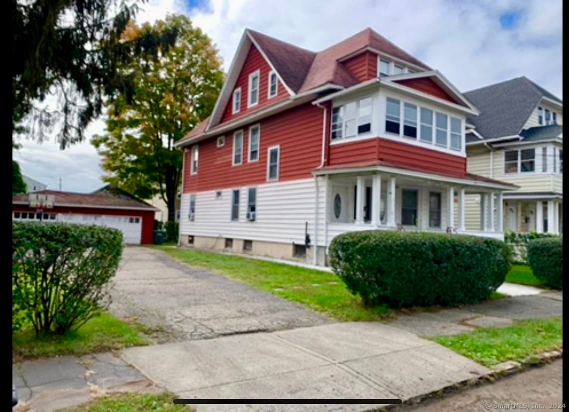 130132132 Livingston Pl Unit 2, Bridgeport, CT 06610 Room for Rent