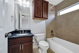 Building Photo - 1409 St Emanuel St Building Photo - 1409 St Emanuel St