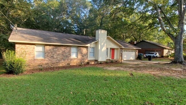 Building Photo - 1711 Delhi Dr