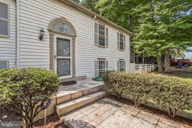 Building Photo - 3818 Gelding Ln