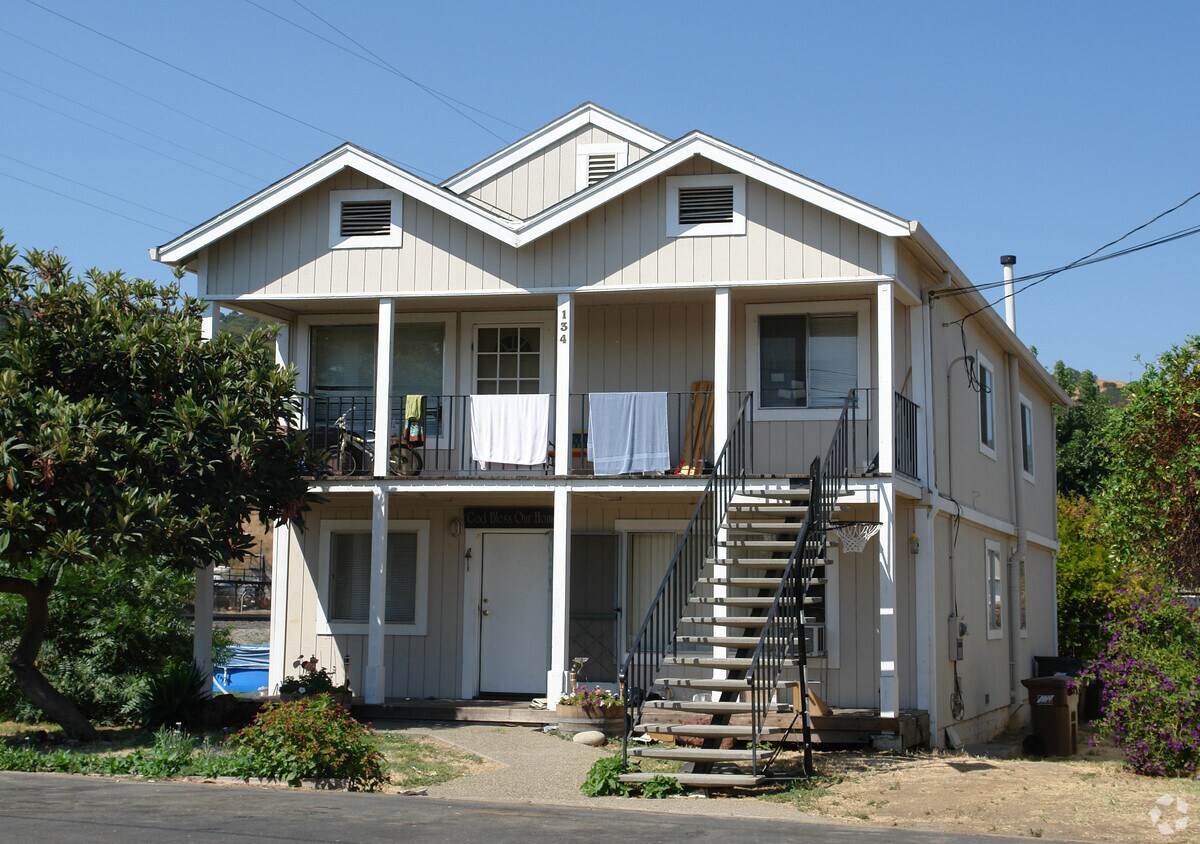 Foto principal - 132-134 Berrellesa St