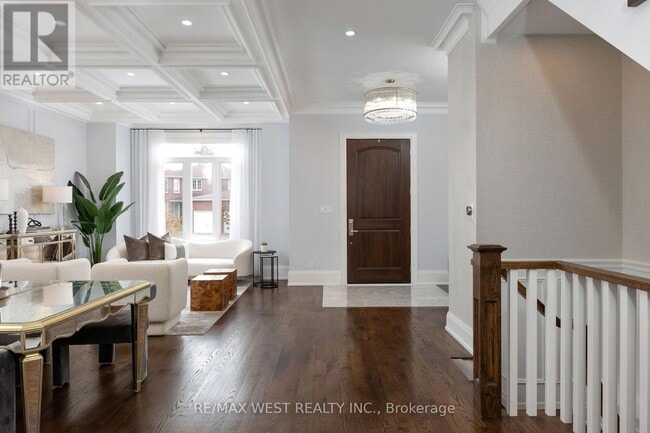 Building Photo - 88 Yardley Ave