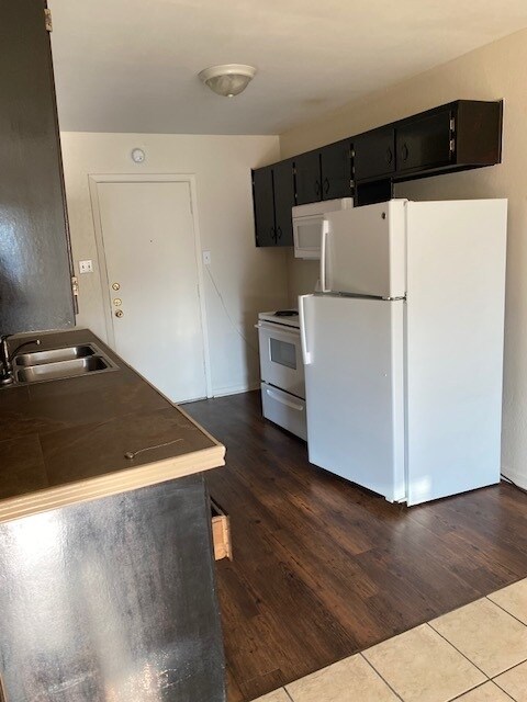 Foto del edificio - 907 Dryden Ave