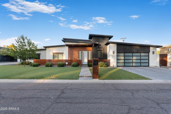 Foto del edificio - 2215 N 38th Way