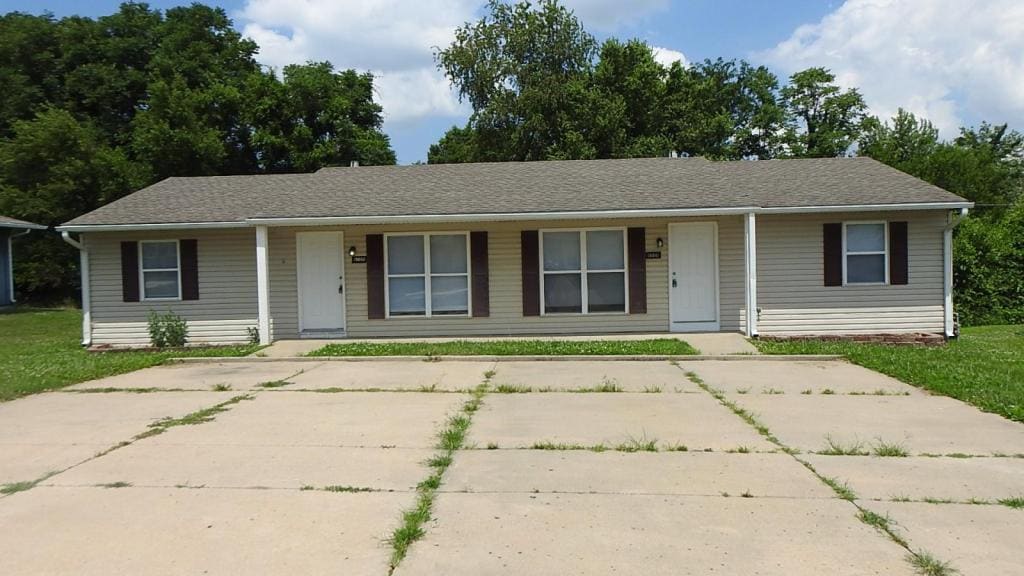 18863 E Wigwam Dr, Independence, MO 64056 House Rental in Independence, MO