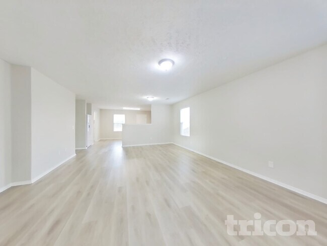 Foto del edificio - 5006 Hancock Cir