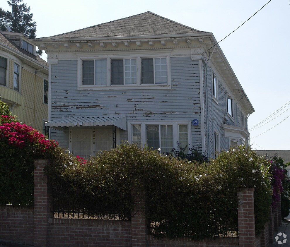 Primary Photo - 2822 11th Ave