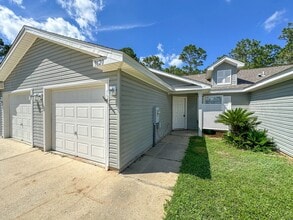 Building Photo - 9620 Cobblebrook Dr