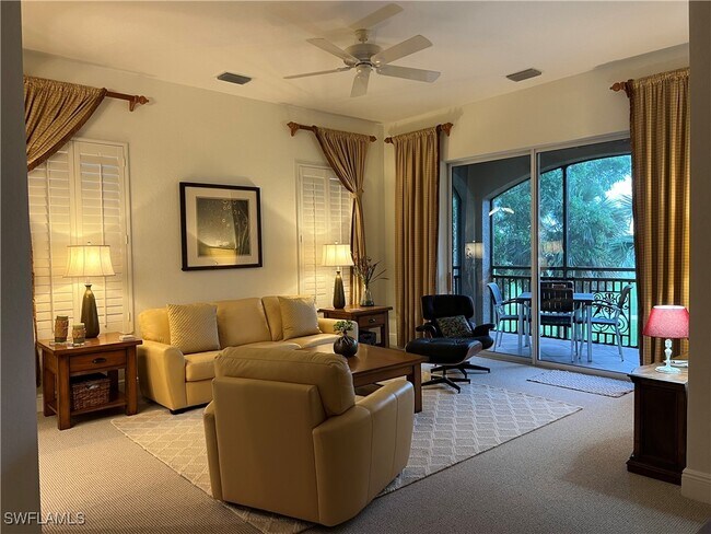 Foto del edificio - 9142 Cherry Oaks Ln