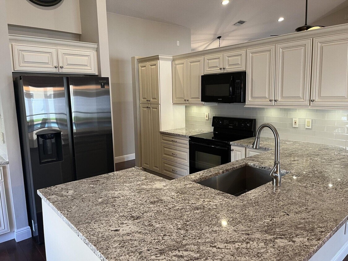 Foto principal - 6027 Sunberry Cir