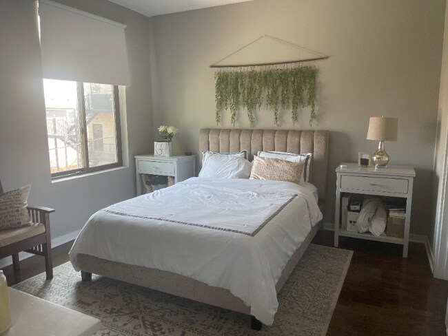 Foto del edificio - 4243 S St Lawrence Ave