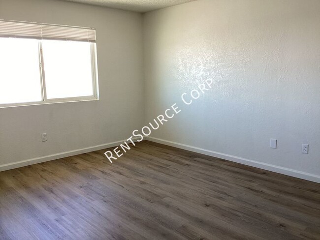 Foto del edificio - 2 Bedroom Condo for Rent in Barstow