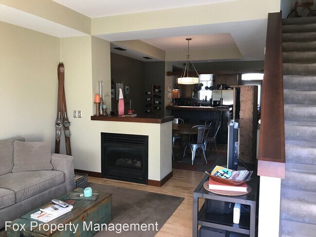 Building Photo - 2 br, 2 bath House - 1641 Zamia Avenue