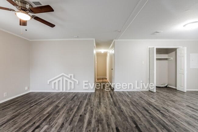 Building Photo - 11930 Greensbrook Forest Dr