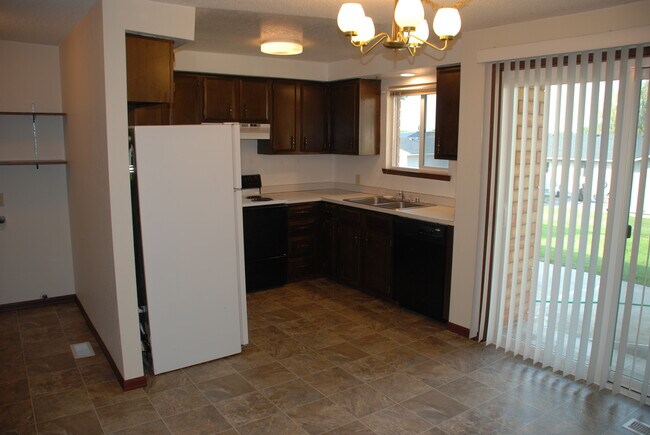 Foto del edificio - 3614 W 17th Pl