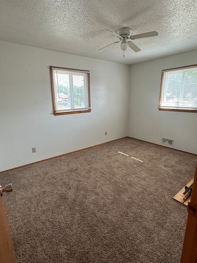 Foto del edificio - 1903 E Avenue B