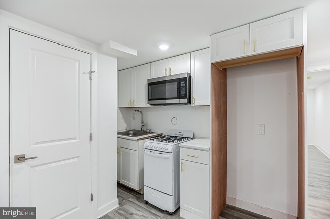 Building Photo - 4844 Duffield St