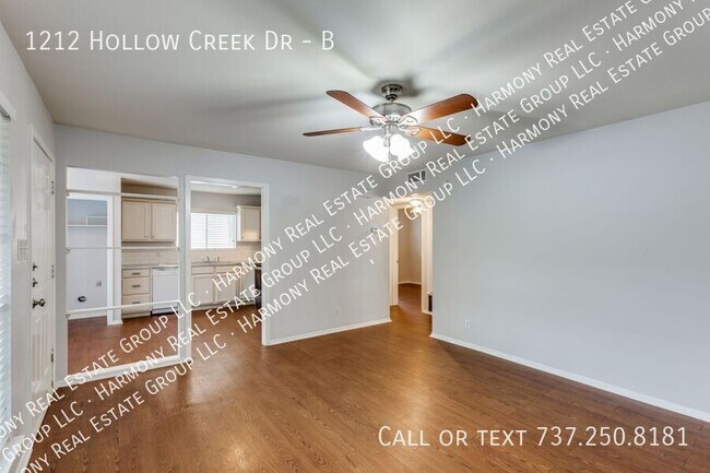 Foto del edificio - 1212 Hollow Creek Dr