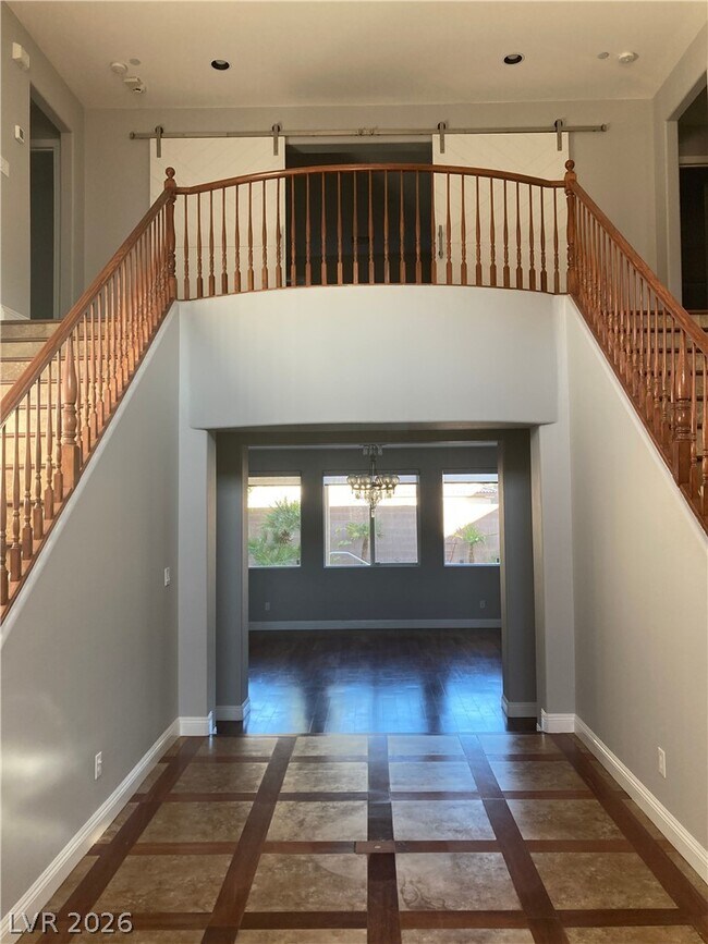 Foto del edificio - 7020 N Albatross Attic St