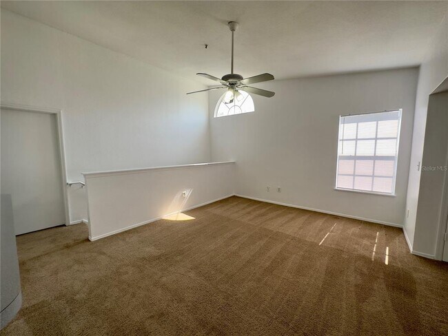 Building Photo - 1606 Columbia Arms Cir