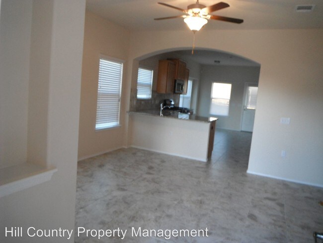 Building Photo - 10025 Pinnacle Crest Loop