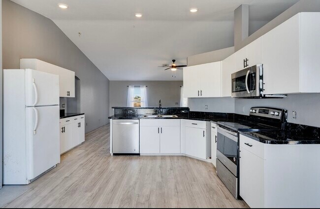 Foto del edificio - 4305 NE 20th Pl