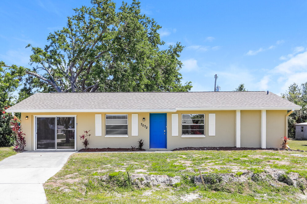 Primary Photo - 7072 Bougainvillea St