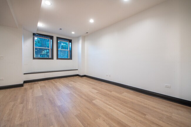 Foto del edificio - 28 N Throop St