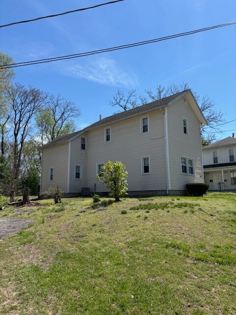 Building Photo - 303 S Prospect St