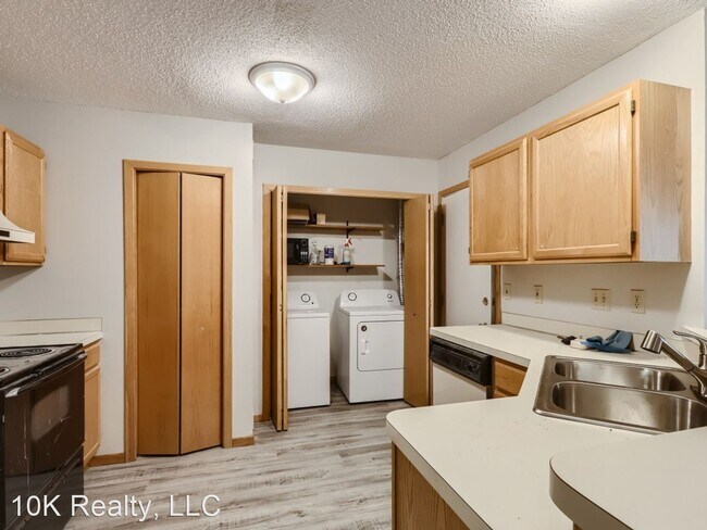 Building Photo - 2 br, 1 bath House - 9955 Fillmore Street NE
