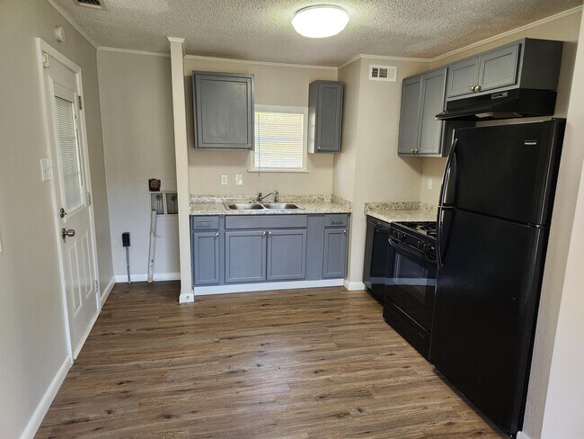 Foto del edificio - 5200 Chandler St