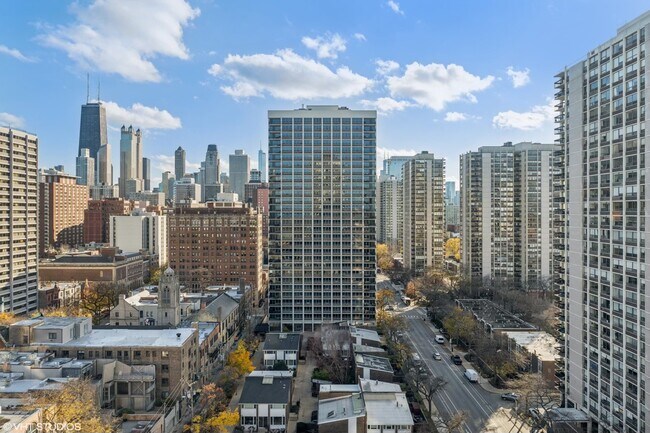 Building Photo - 70 W Burton Pl
