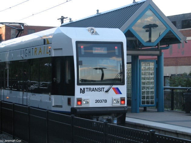 Building Photo - 409 Palisade Ave