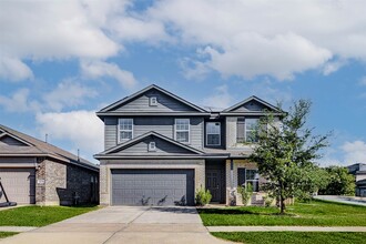 Building Photo - 7431 Foxwaithe Ln