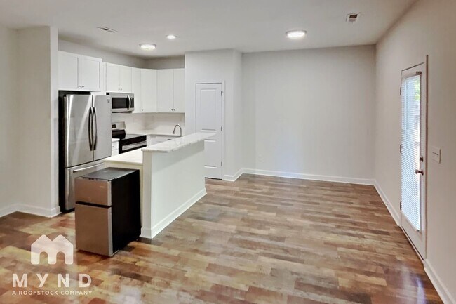 Foto del edificio - 922 W Davidson Ave