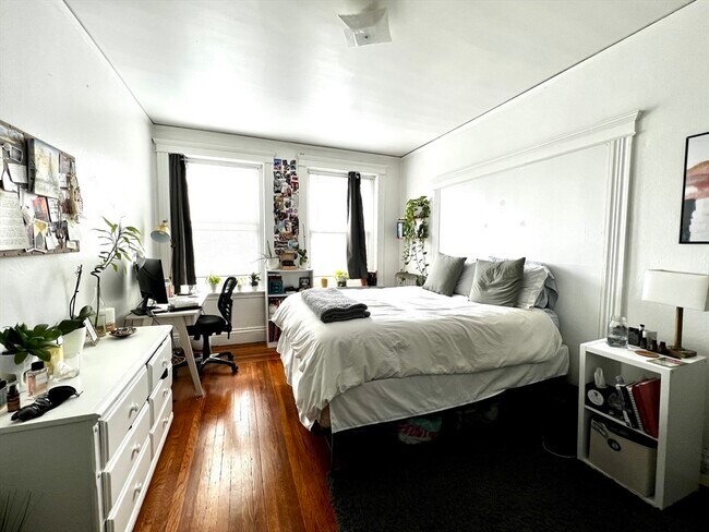 Foto del edificio - 144 Coolidge St