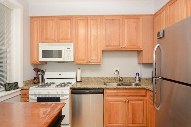 Foto del edificio - 1722 W Fletcher St