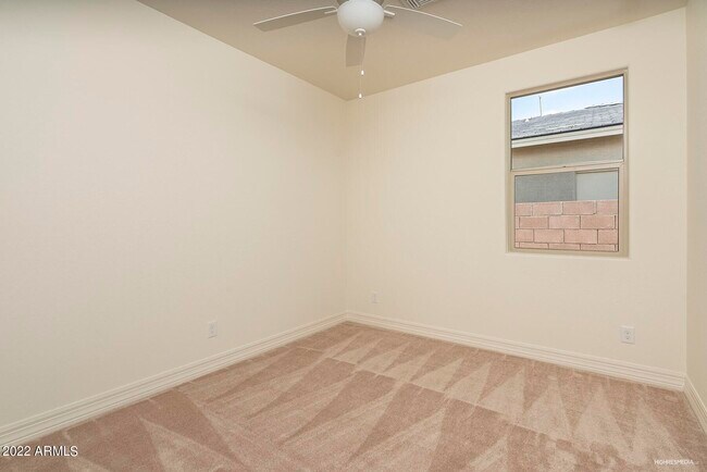 Foto del edificio - 16792 W Gwen St
