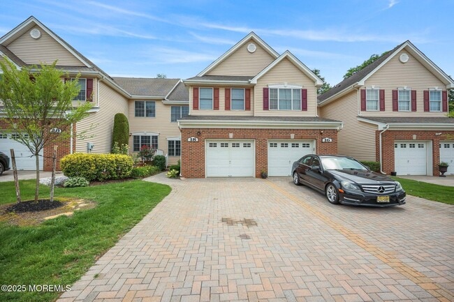 Building Photo - 18 Smock Ct