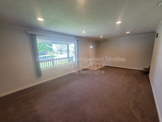 Foto del edificio - 414 Douglass Ave